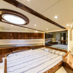 SUNSEEKER PREDATOR 68