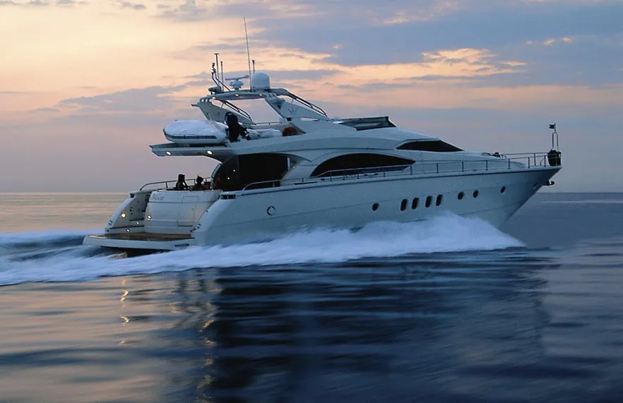 DOMINATOR YACHTS 680