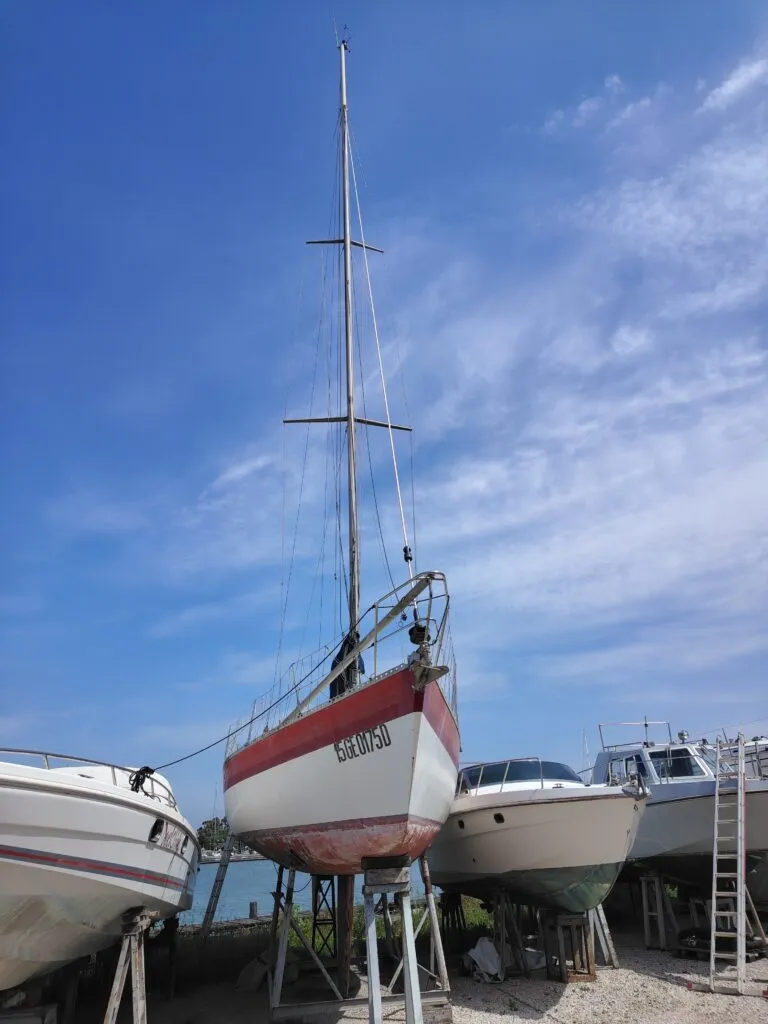 POLARIS 37