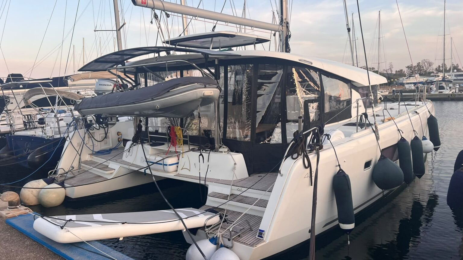 LAGOON 42