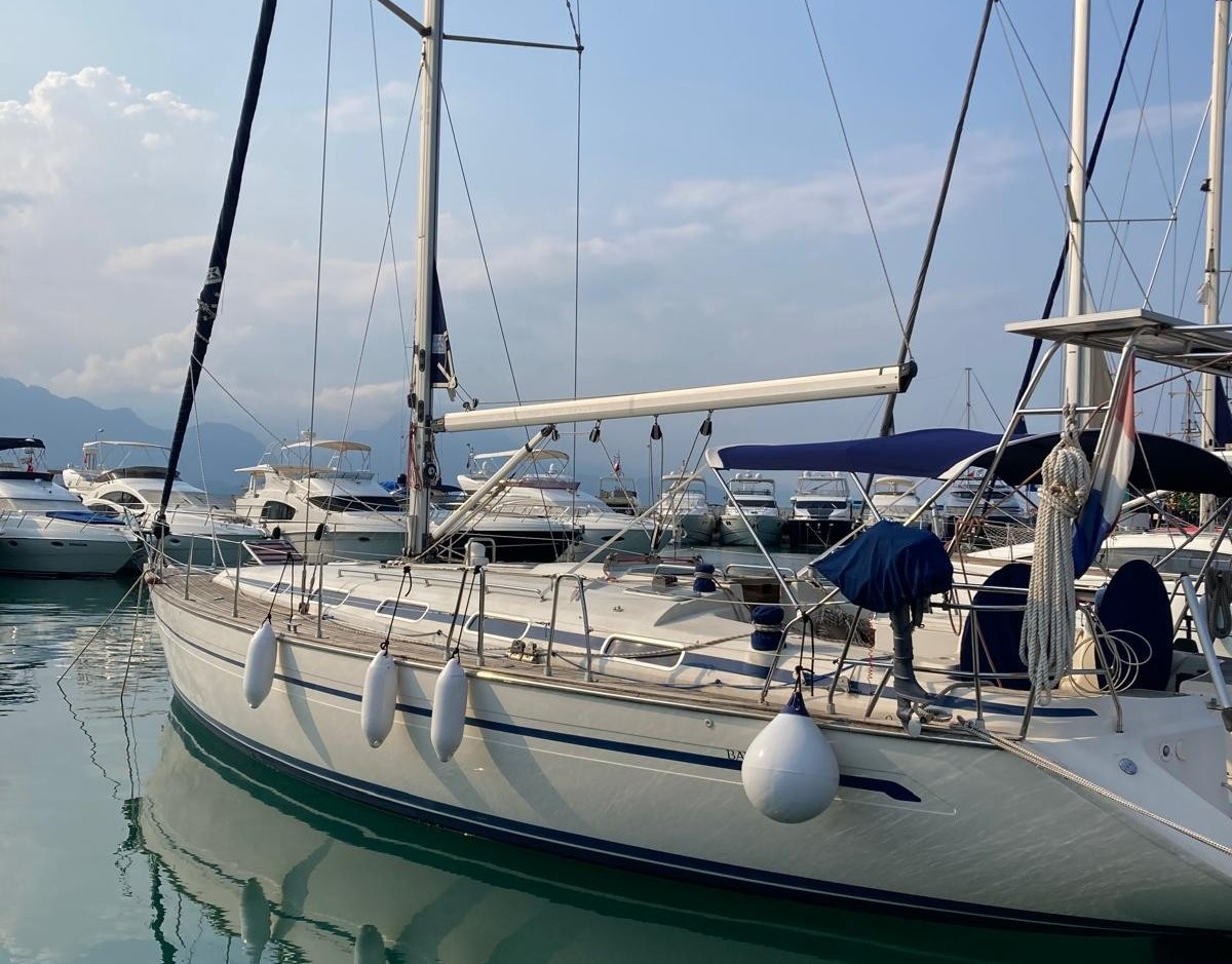 BAVARIA 44